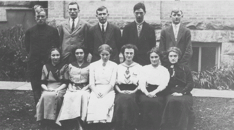 Class of 1913 in front of high school